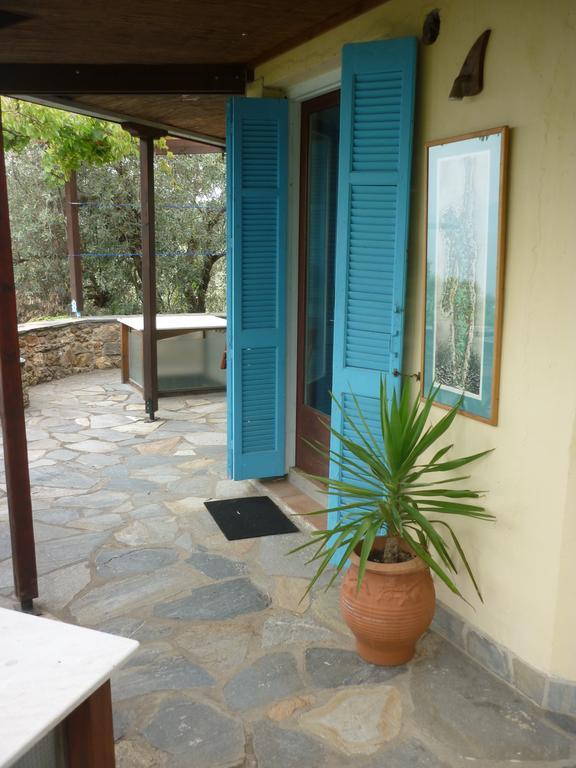 The Place By The Sun Milina Exterior foto